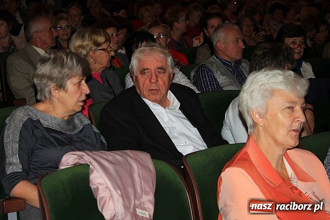 Zdjęcie w galerii na portalu naszraciborz.pl: Tłumy seniorów na kongresie w RCK wiadomości z regionu