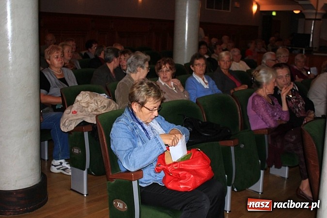 Zdjęcie w galerii na portalu naszraciborz.pl: Tłumy seniorów na kongresie w RCK wiadomości z regionu