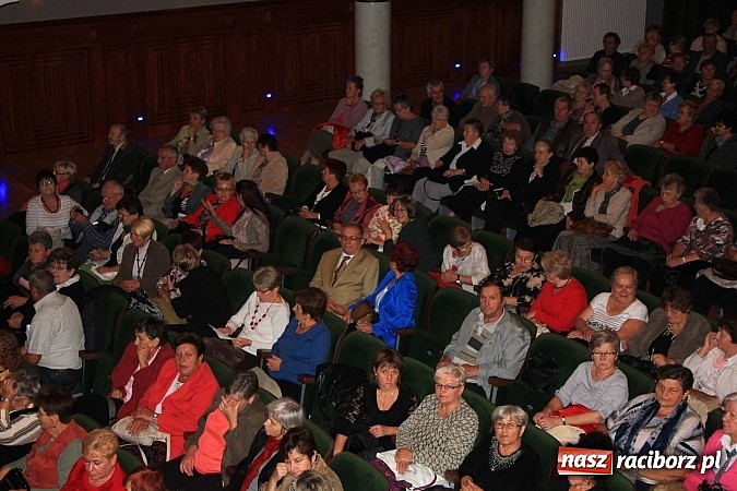 Zdjęcie w galerii na portalu naszraciborz.pl: Tłumy seniorów na kongresie w RCK wiadomości z regionu