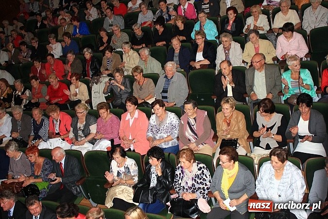 Zdjęcie w galerii na portalu naszraciborz.pl: Tłumy seniorów na kongresie w RCK wiadomości z regionu