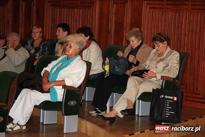 Zdjęcie w galerii na portalu naszraciborz.pl: Tłumy seniorów na kongresie w RCK wiadomości z regionu