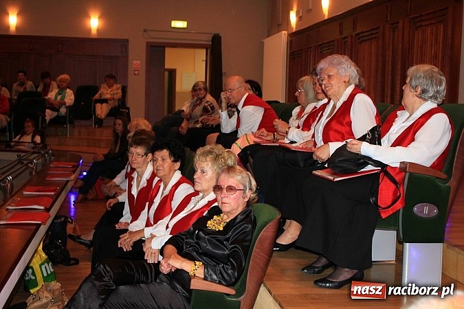 Zdjęcie w galerii na portalu naszraciborz.pl: Tłumy seniorów na kongresie w RCK wiadomości z regionu