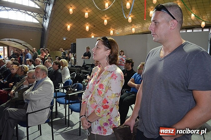 Zdjęcie w galerii na portalu naszraciborz.pl: Nagrodzeni EkoAktywni na eko-pikniku wiadomości z regionu