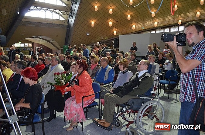 Zdjęcie w galerii na portalu naszraciborz.pl: Nagrodzeni EkoAktywni na eko-pikniku wiadomości z regionu