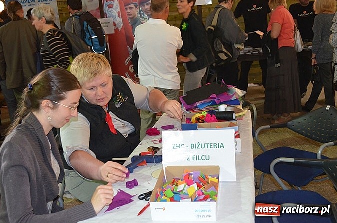 Zdjęcie w galerii na portalu naszraciborz.pl: Nagrodzeni EkoAktywni na eko-pikniku wiadomości z regionu