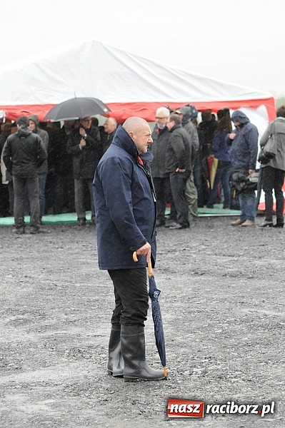 Zdjęcie w galerii na portalu naszraciborz.pl: Prezydent Bronisław Komorowski odwiedził teren budowy zbiornika Racibórz wiadomości z regionu