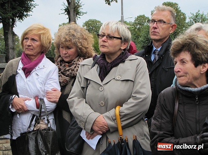 Zdjęcie w galerii na portalu naszraciborz.pl: Uczcili pamięć Sybiraków wiadomości z regionu