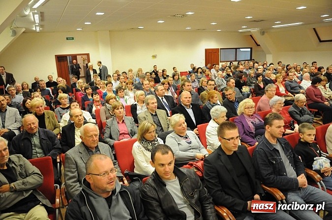 Zdjęcie w galerii na portalu naszraciborz.pl: Prelekcja na zamku - represje Armii Czerwonej wobec ludności Śląska na ziemi raciborskiej wiadomości z regionu