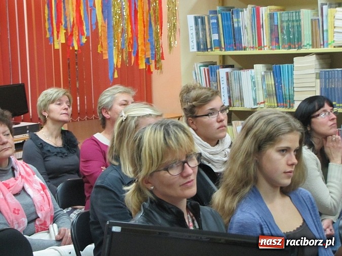 Zdjęcie w galerii na portalu naszraciborz.pl: Burak jako źródło przeżycia artystycznego wiadomości z regionu