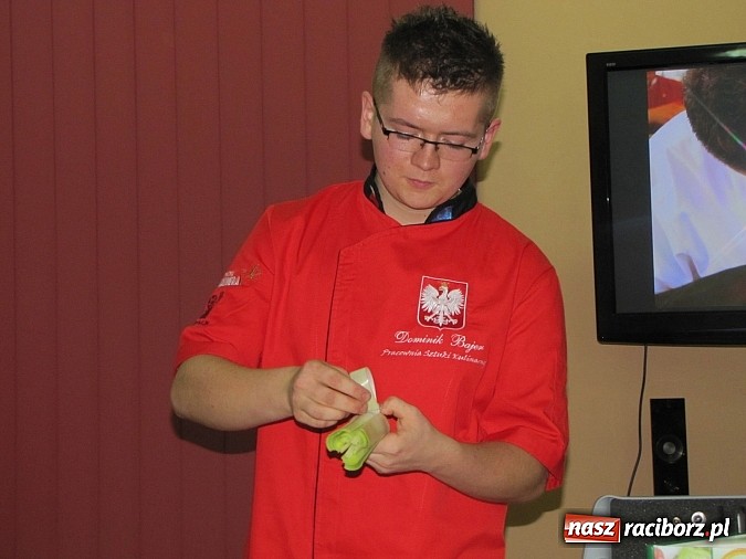 Zdjęcie w galerii na portalu naszraciborz.pl: Burak jako źródło przeżycia artystycznego wiadomości z regionu