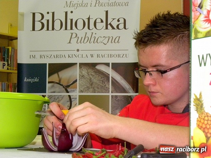 Zdjęcie w galerii na portalu naszraciborz.pl: Burak jako źródło przeżycia artystycznego wiadomości z regionu