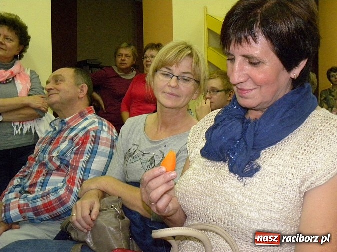 Zdjęcie w galerii na portalu naszraciborz.pl: Burak jako źródło przeżycia artystycznego wiadomości z regionu