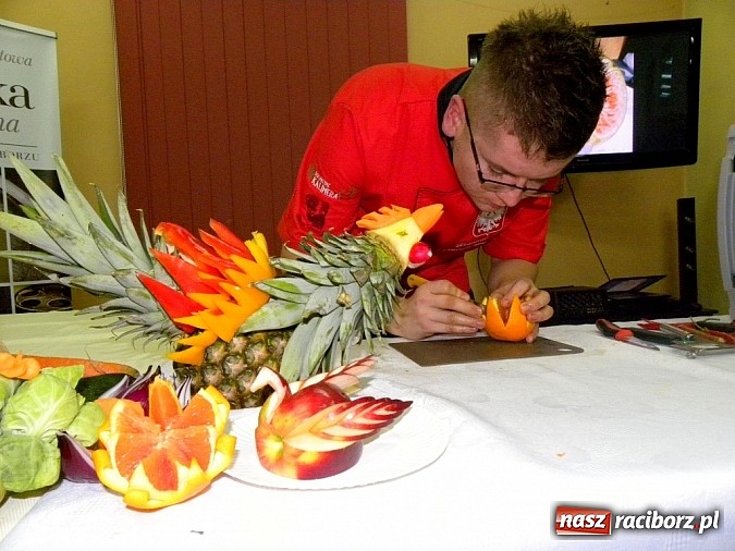 Zdjęcie w galerii na portalu naszraciborz.pl: Burak jako źródło przeżycia artystycznego wiadomości z regionu