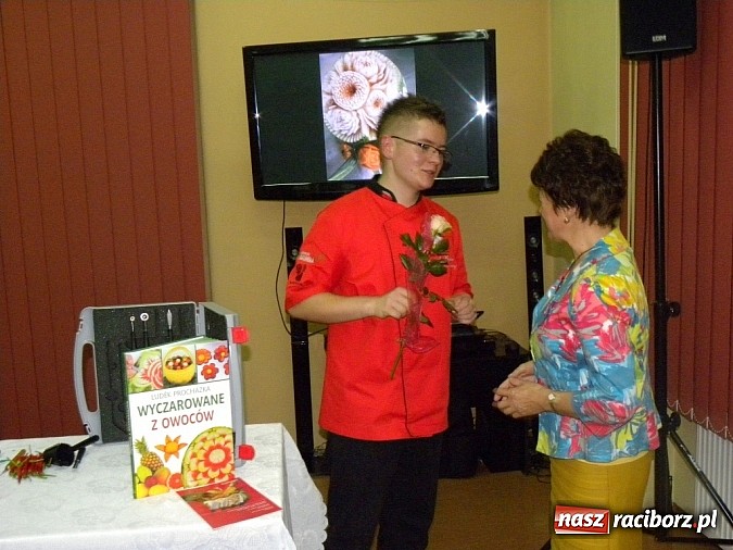 Zdjęcie w galerii na portalu naszraciborz.pl: Burak jako źródło przeżycia artystycznego wiadomości z regionu