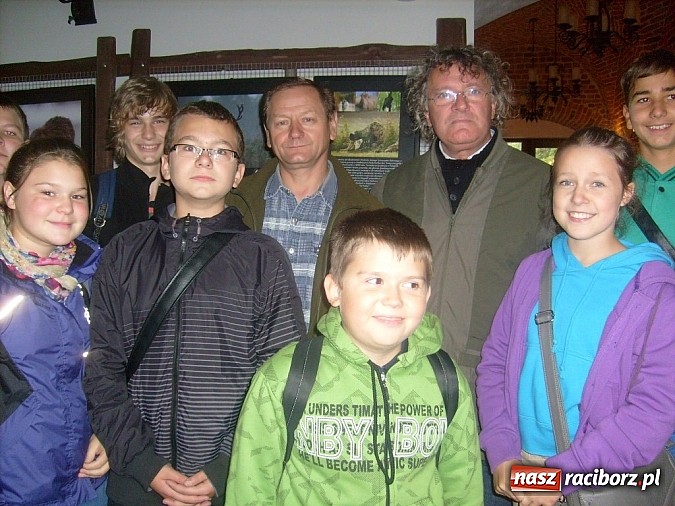 Zdjęcie w galerii na portalu naszraciborz.pl: Młodzi przyrodnicy na wystawie łowieckiej wiadomości z regionu