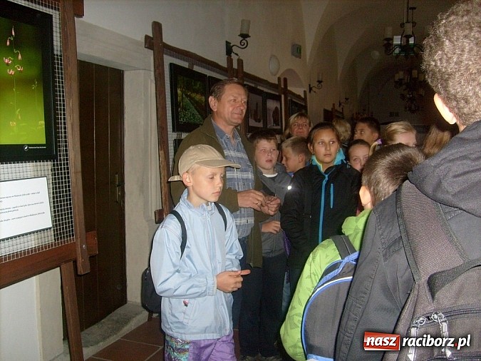 Zdjęcie w galerii na portalu naszraciborz.pl: Młodzi przyrodnicy na wystawie łowieckiej wiadomości z regionu