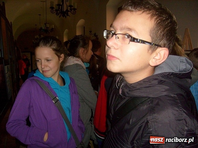 Zdjęcie w galerii na portalu naszraciborz.pl: Młodzi przyrodnicy na wystawie łowieckiej wiadomości z regionu