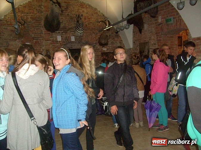 Zdjęcie w galerii na portalu naszraciborz.pl: Młodzi przyrodnicy na wystawie łowieckiej wiadomości z regionu