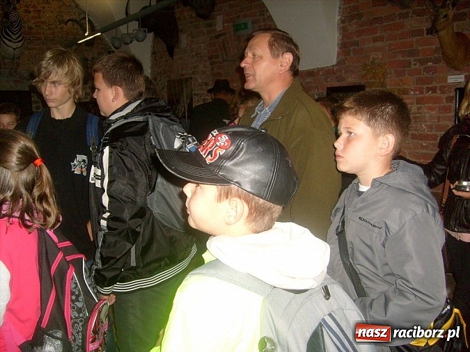 Zdjęcie w galerii na portalu naszraciborz.pl: Młodzi przyrodnicy na wystawie łowieckiej wiadomości z regionu