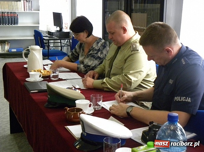 Zdjęcie w galerii na portalu naszraciborz.pl: Czyste powietrze, to twój ruch - Turniej Wiedzy o Ruchu Drogowym wiadomości z regionu