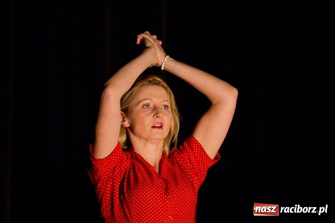 Zdjęcie w galerii na portalu naszraciborz.pl: Ballada o Wołyniu wystawiona w RCK-u wiadomości z regionu