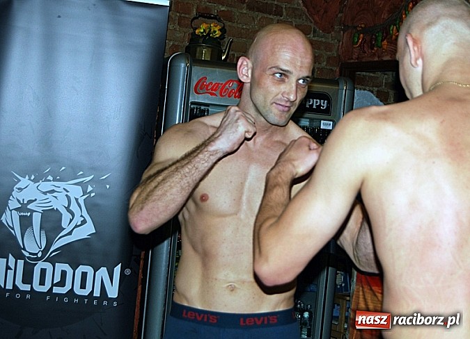 Zdjęcie w galerii na portalu naszraciborz.pl: Adrenalina Fight w Radlinie – Pierwsze Uderzenie wiadomości z regionu