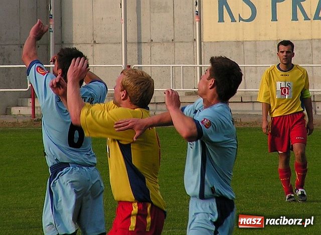 Zdjęcie w galerii na portalu naszraciborz.pl: W Rogowie bez niespodzianki wiadomości z regionu