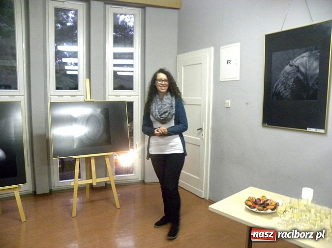 Zdjęcie w galerii na portalu naszraciborz.pl: Forma II - wernisaż wystawy wiadomości z regionu