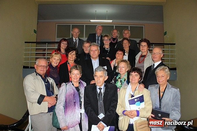 Zdjęcie w galerii na portalu naszraciborz.pl: Wspomnień czas - zjazd absolwent&oacute;w SN-u wiadomości z regionu