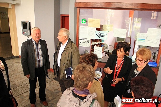 Zdjęcie w galerii na portalu naszraciborz.pl: Wspomnień czas - zjazd absolwent&oacute;w SN-u wiadomości z regionu