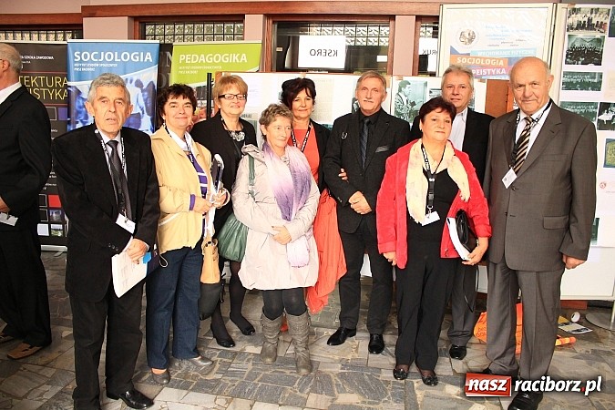 Zdjęcie w galerii na portalu naszraciborz.pl: Wspomnień czas - zjazd absolwent&oacute;w SN-u wiadomości z regionu