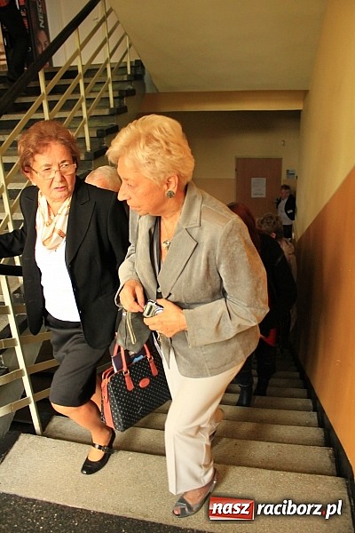 Zdjęcie w galerii na portalu naszraciborz.pl: Wspomnień czas - zjazd absolwent&oacute;w SN-u wiadomości z regionu