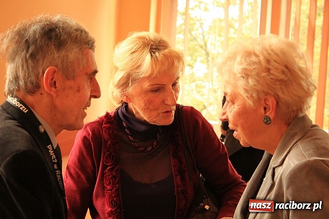 Zdjęcie w galerii na portalu naszraciborz.pl: Wspomnień czas - zjazd absolwent&oacute;w SN-u wiadomości z regionu