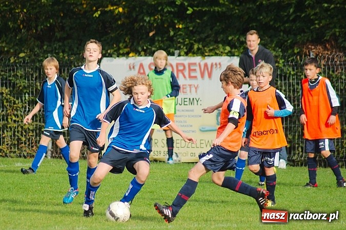 Zdjęcie w galerii na portalu naszraciborz.pl: Trampkarze Unii górą nad Zrywem Rudnik wiadomości z regionu