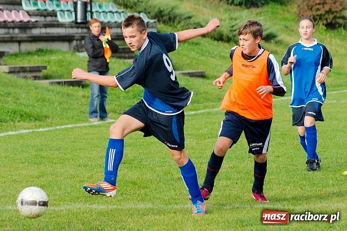 Zdjęcie w galerii na portalu naszraciborz.pl: Trampkarze Unii górą nad Zrywem Rudnik wiadomości z regionu