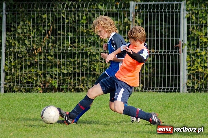 Zdjęcie w galerii na portalu naszraciborz.pl: Trampkarze Unii górą nad Zrywem Rudnik wiadomości z regionu