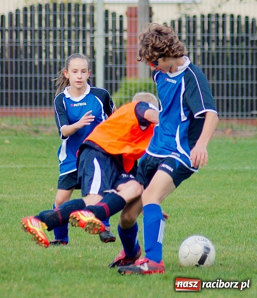 Zdjęcie w galerii na portalu naszraciborz.pl: Trampkarze Unii górą nad Zrywem Rudnik wiadomości z regionu
