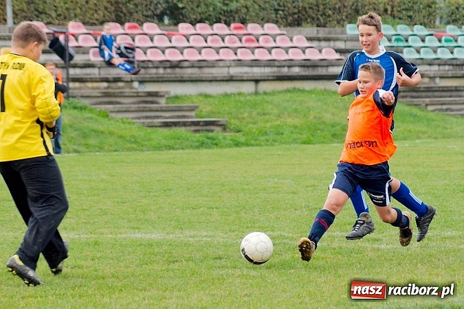 Zdjęcie w galerii na portalu naszraciborz.pl: Trampkarze Unii górą nad Zrywem Rudnik wiadomości z regionu