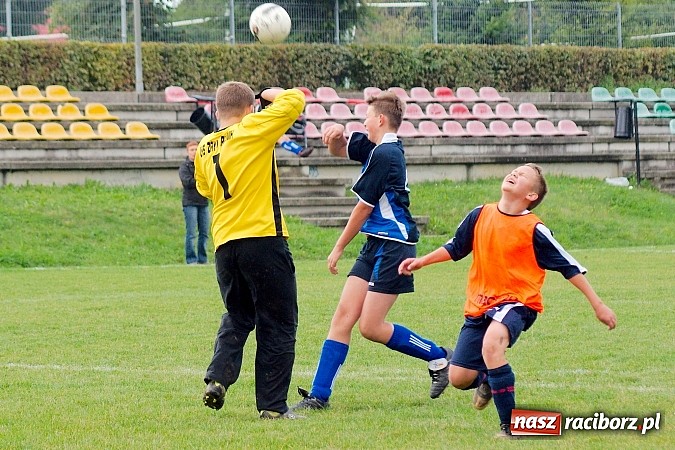 Zdjęcie w galerii na portalu naszraciborz.pl: Trampkarze Unii górą nad Zrywem Rudnik wiadomości z regionu