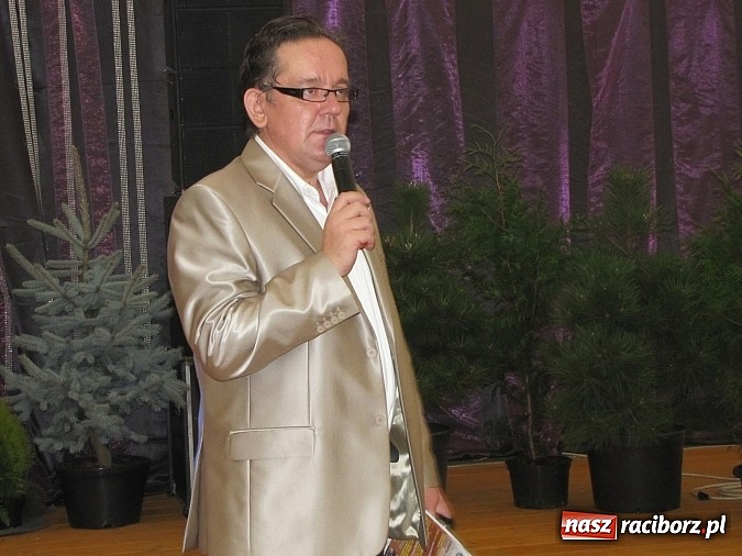 Zdjęcie w galerii na portalu naszraciborz.pl: Tłumy piwoszy na Oktoberfest w Szymocicach wiadomości z regionu