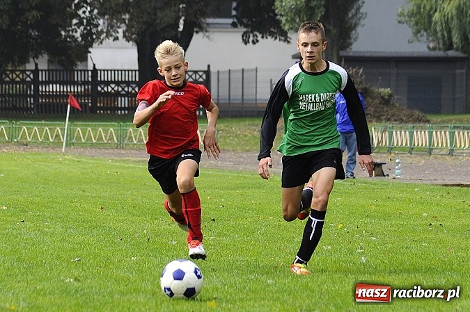 Zdjęcie w galerii na portalu naszraciborz.pl: Wicher niestraszny trampkarzom Naprzodu wiadomości z regionu