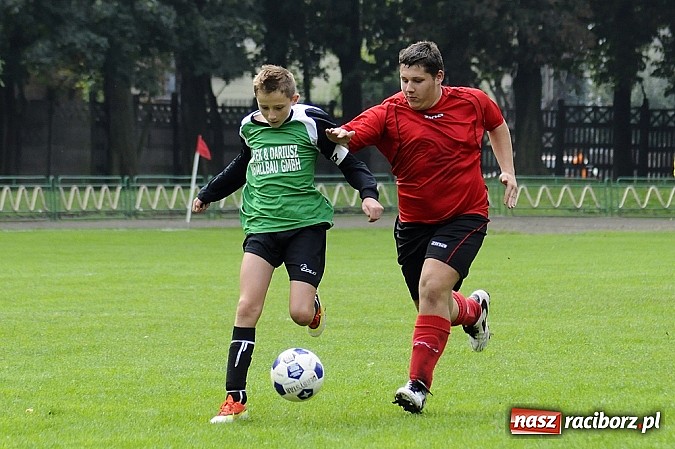 Zdjęcie w galerii na portalu naszraciborz.pl: Wicher niestraszny trampkarzom Naprzodu wiadomości z regionu