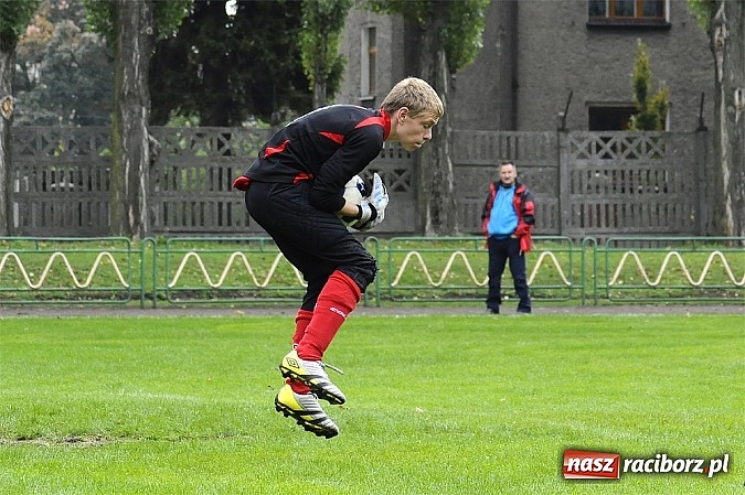 Zdjęcie w galerii na portalu naszraciborz.pl: Wicher niestraszny trampkarzom Naprzodu wiadomości z regionu