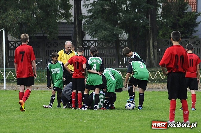 Zdjęcie w galerii na portalu naszraciborz.pl: Wicher niestraszny trampkarzom Naprzodu wiadomości z regionu