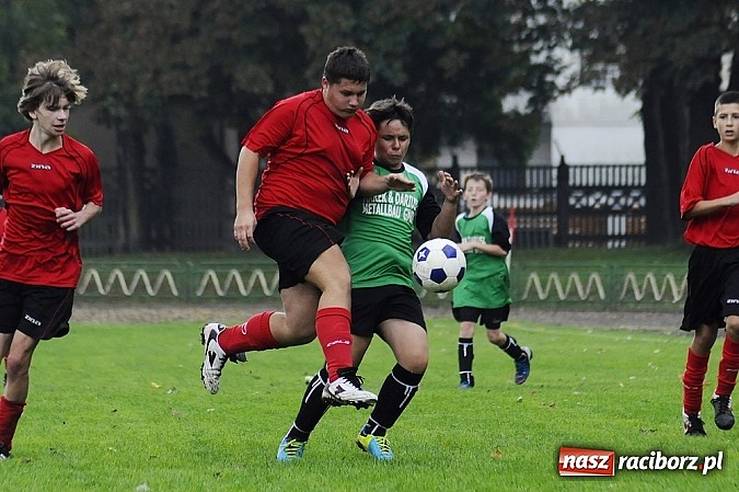 Zdjęcie w galerii na portalu naszraciborz.pl: Wicher niestraszny trampkarzom Naprzodu wiadomości z regionu