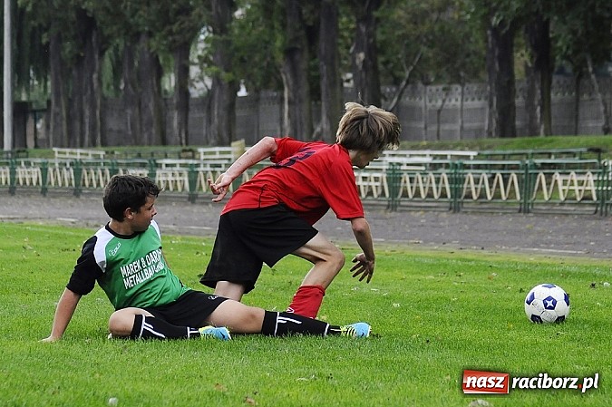 Zdjęcie w galerii na portalu naszraciborz.pl: Wicher niestraszny trampkarzom Naprzodu wiadomości z regionu