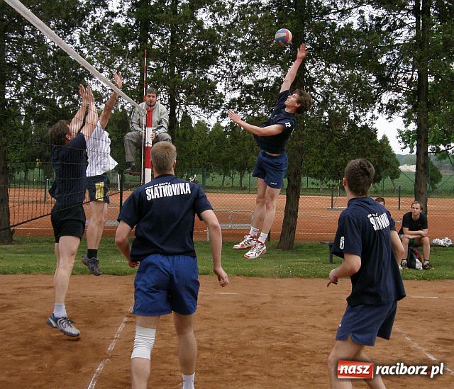 Zdjęcie w galerii na portalu naszraciborz.pl: Dobry występ siatkarzy AZS Rafako w Stitinie wiadomości z regionu