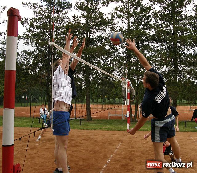 Zdjęcie w galerii na portalu naszraciborz.pl: Dobry występ siatkarzy AZS Rafako w Stitinie wiadomości z regionu