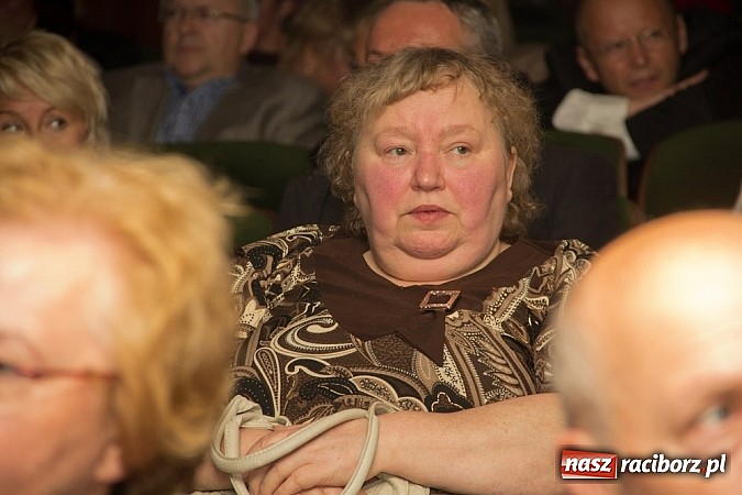 Zdjęcie w galerii na portalu naszraciborz.pl: Zakopower na finał lata przy pełnej sali RCK wiadomości z regionu