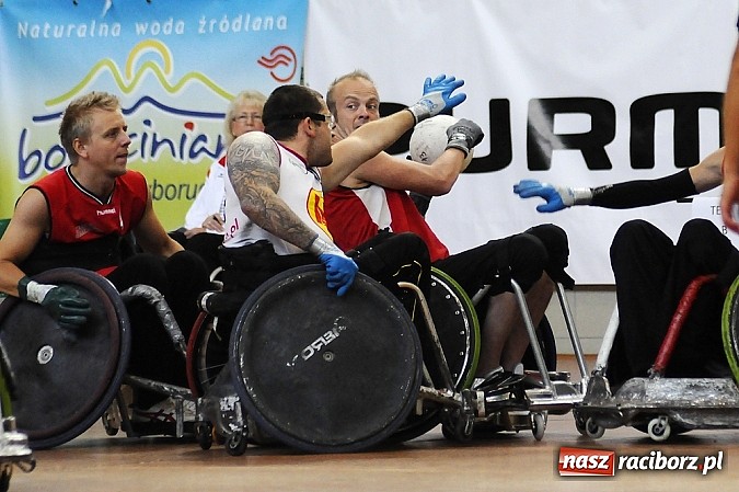 Zdjęcie w galerii na portalu naszraciborz.pl: Rugbyści na wózkach walczą w Rafako Arena wiadomości z regionu
